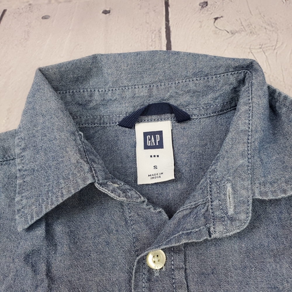 Gap Boys Small Soft Denim Button-Down Shirt – Casual Kids Top - Picture 4 of 5